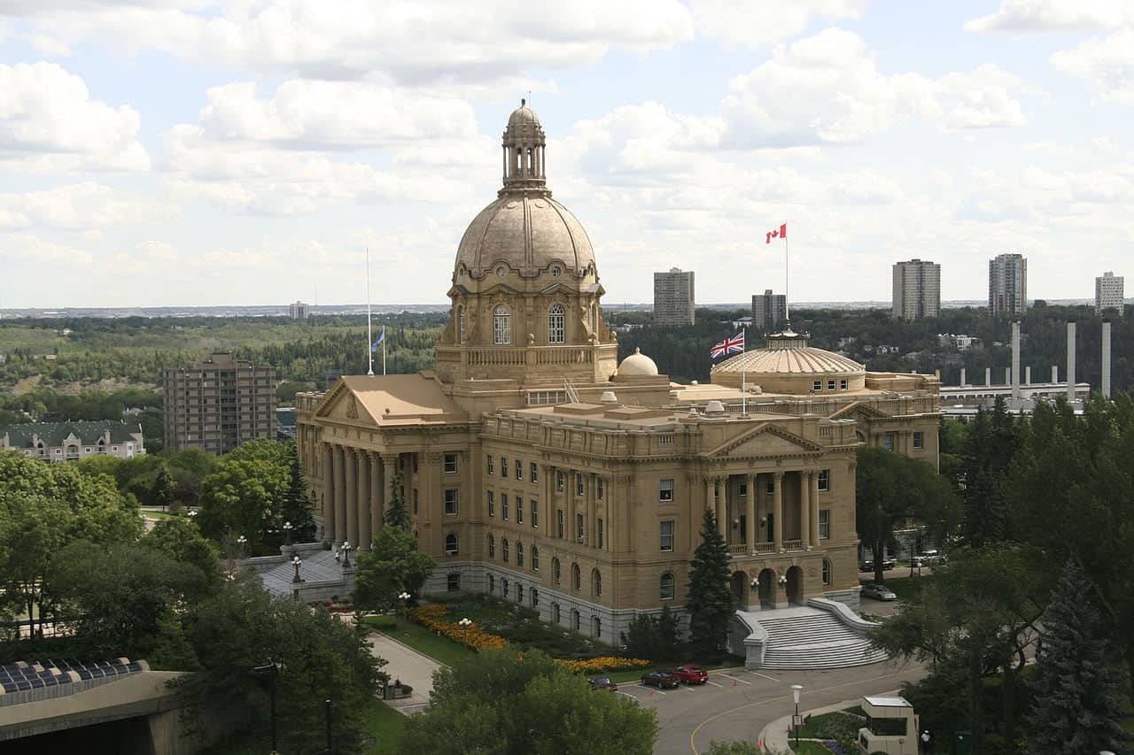 The Alberta Legislature Building. Taken by Kenneth Hynek - CC BY 2.0