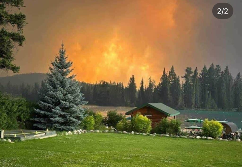 Jasper wildfire. courtesy of yegwave and yycwave on Instagram