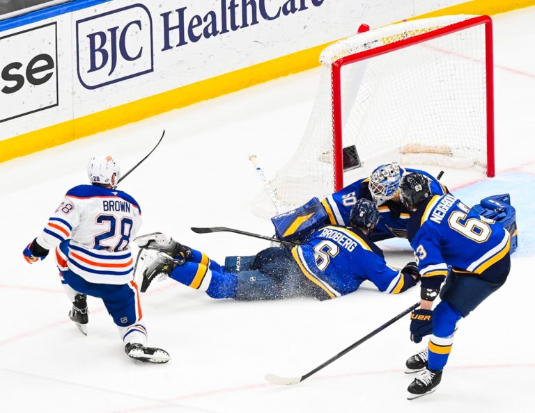 Oilers against the St. Louis Blues OT goal