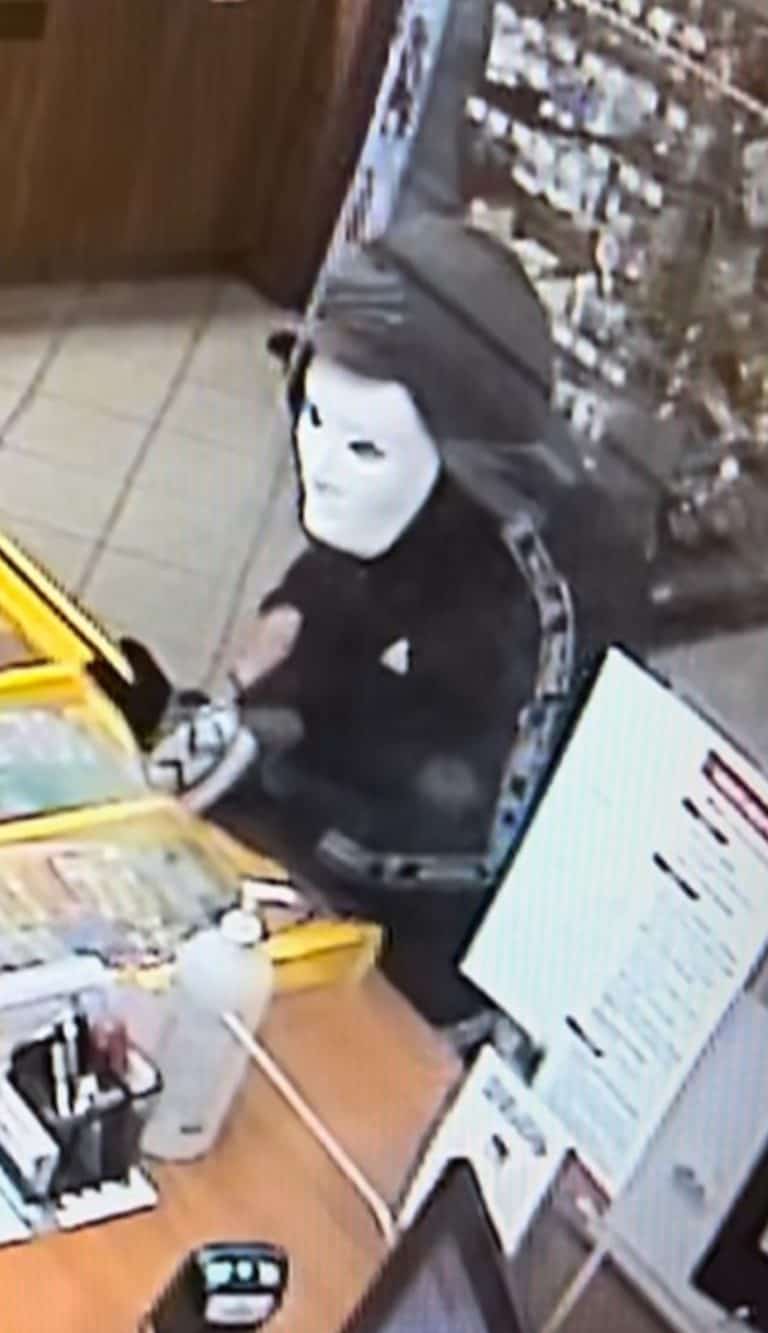 Photo of suspect in robbery Nov. 2024