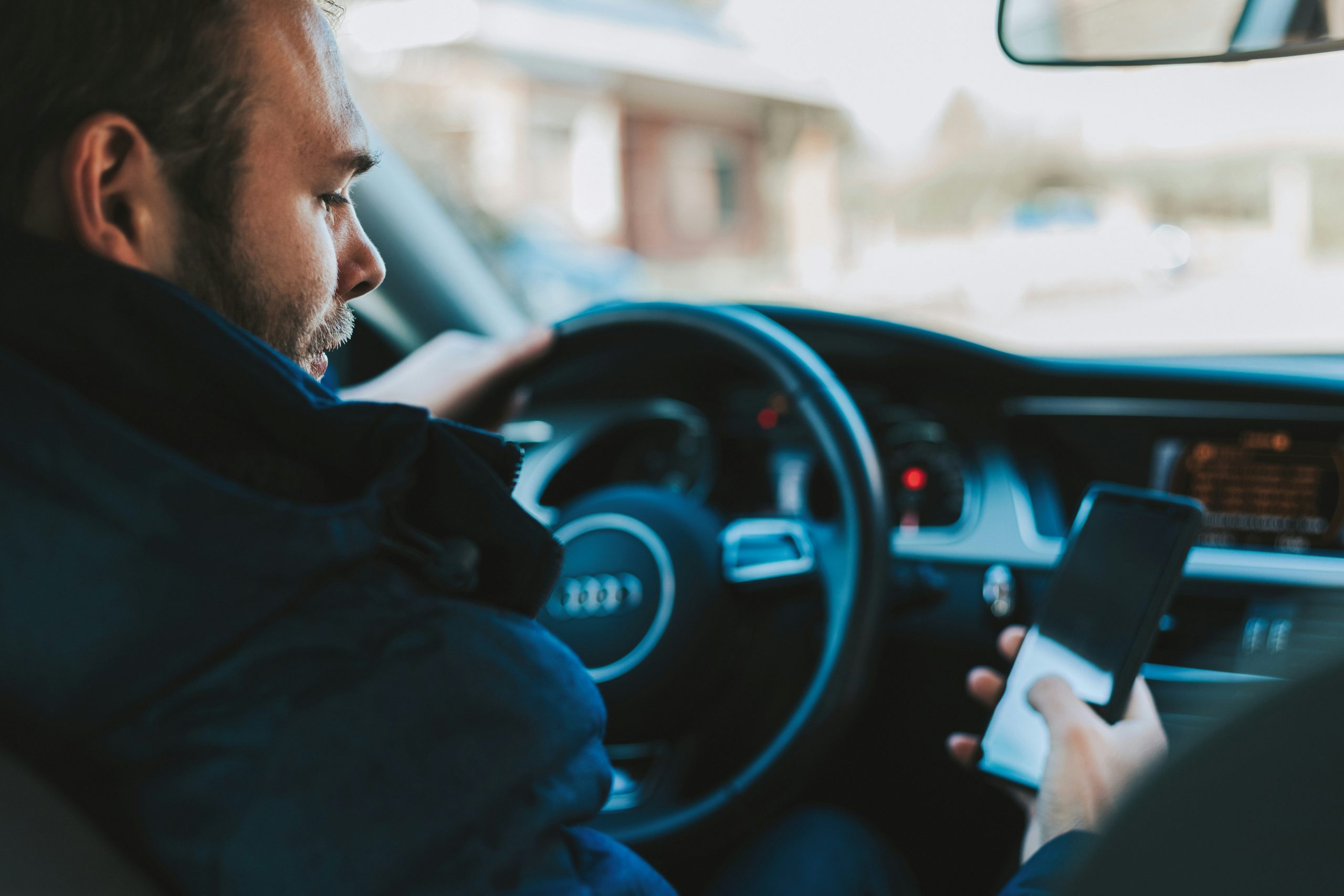 Distracted driving Phone Car